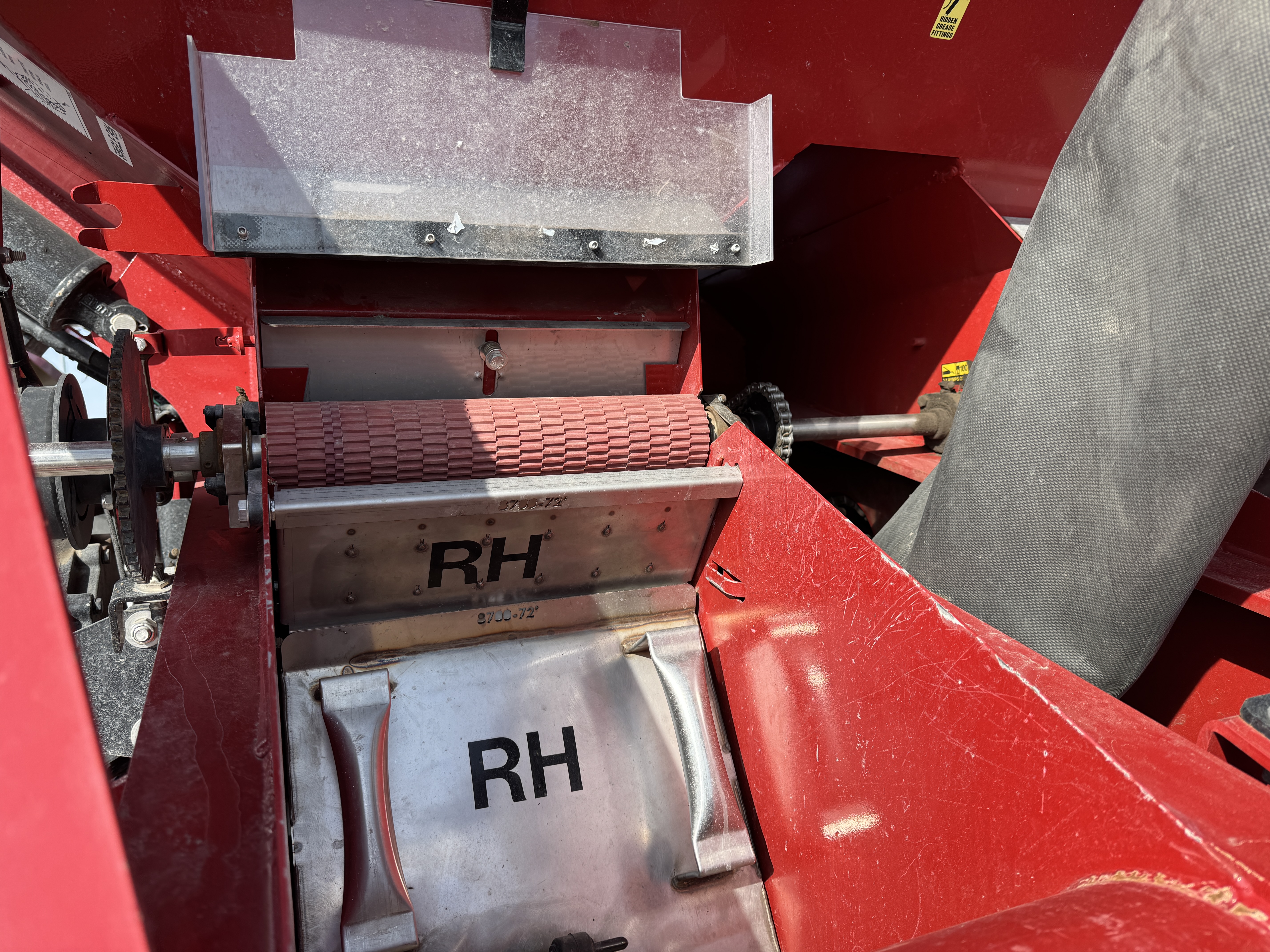 2022 Salford VALMAR 8711 Fertilizer Spreader