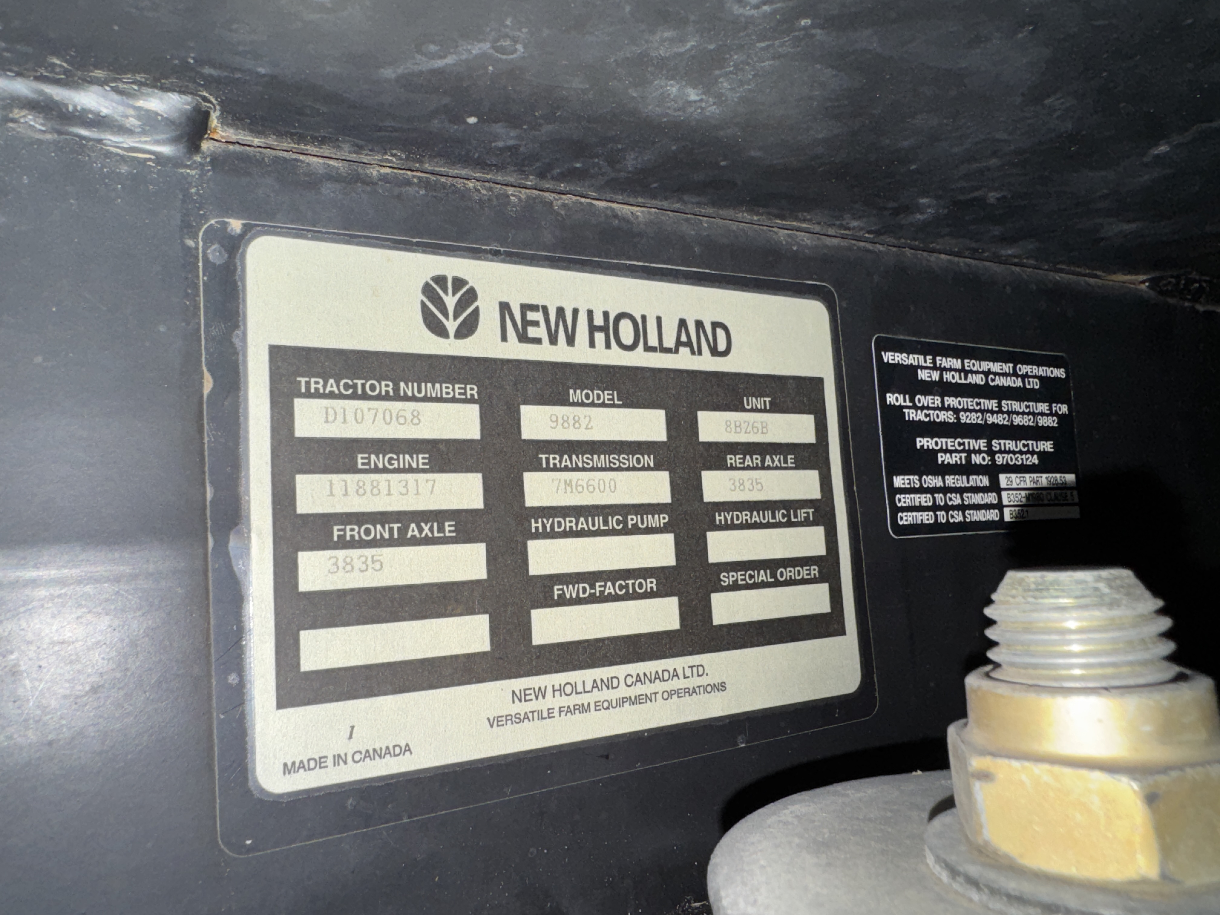 1998 New Holland 9882 Tractor