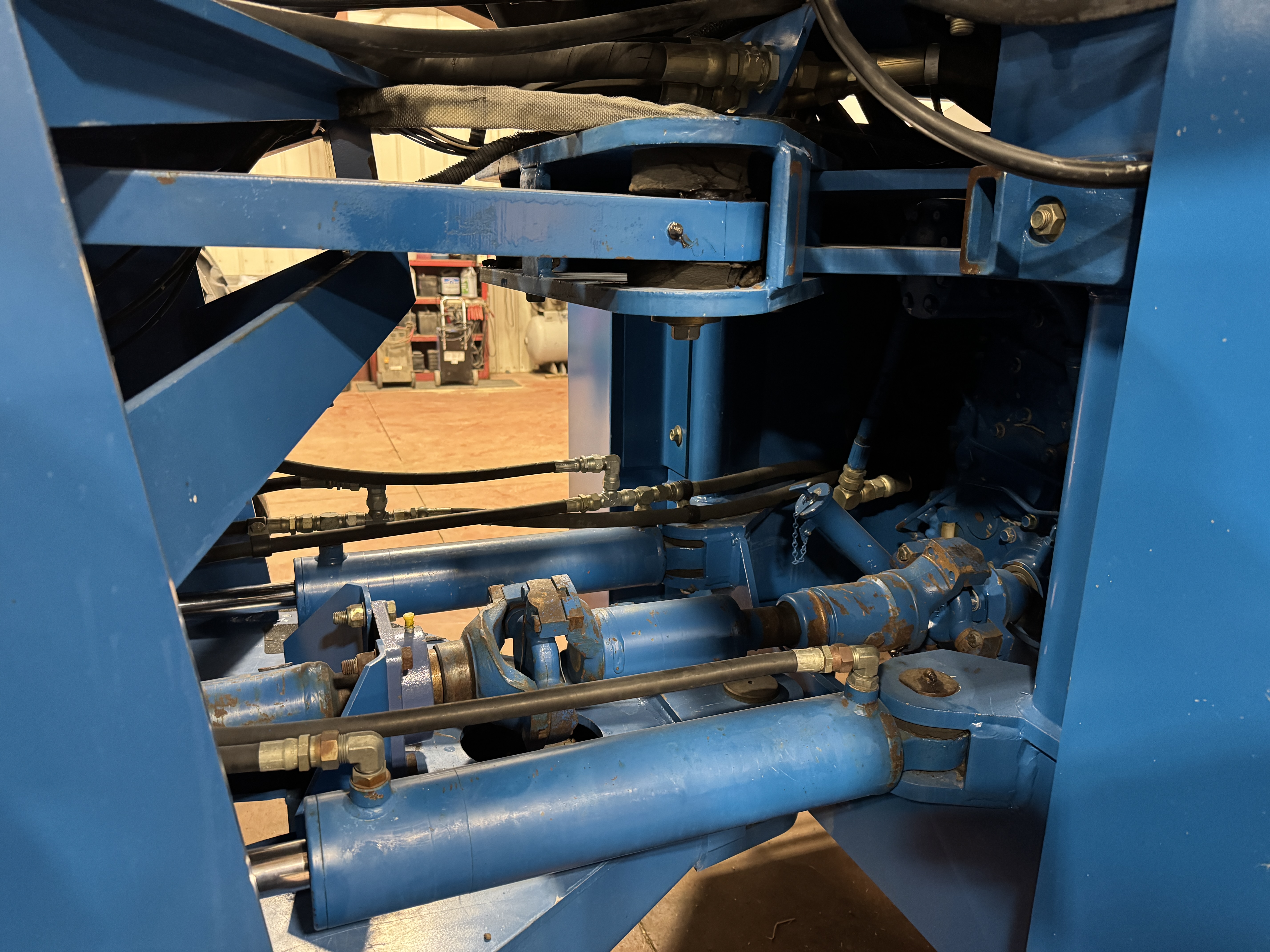 1998 New Holland 9882 Tractor