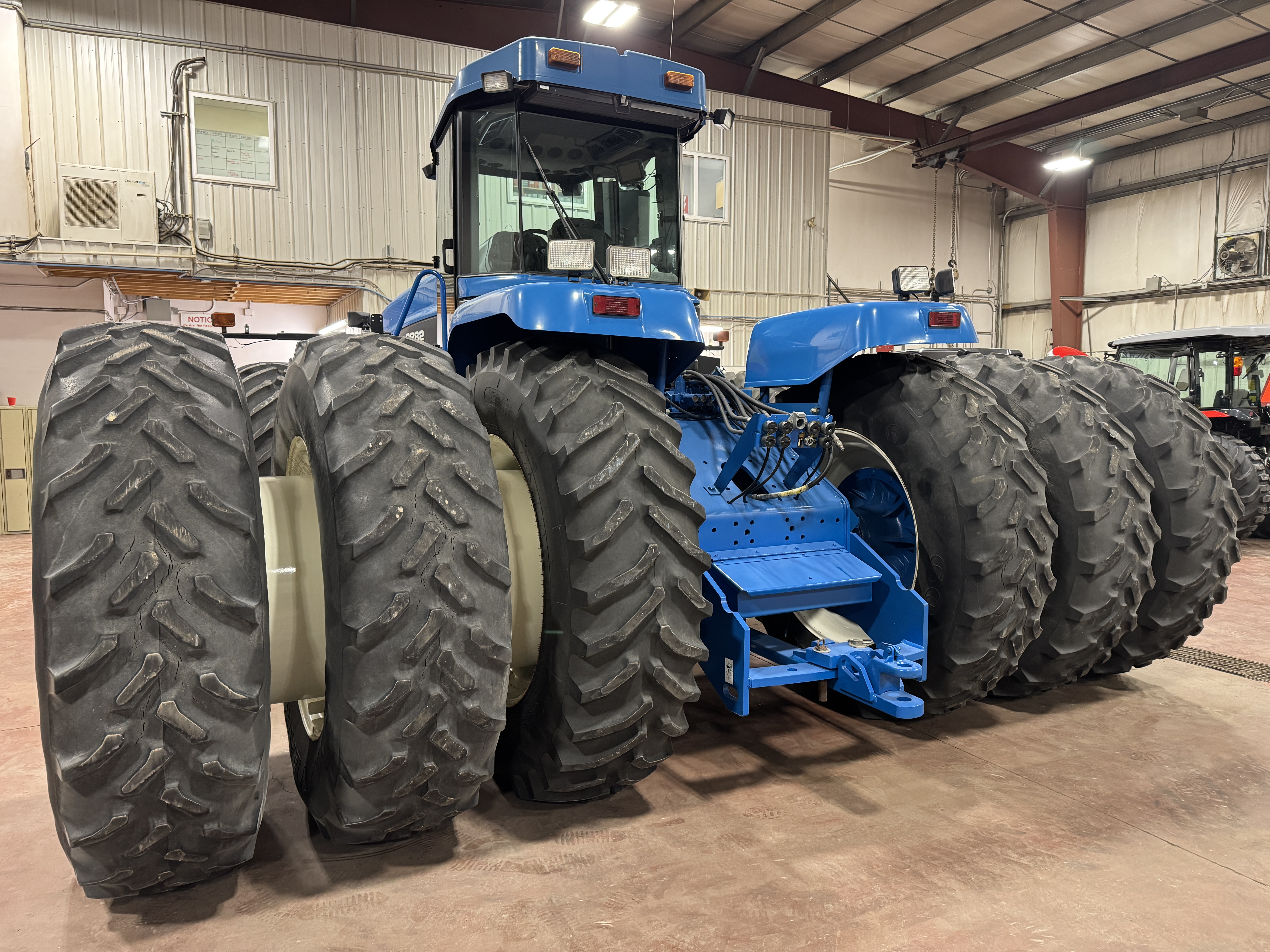 1998 New Holland 9882 Tractor