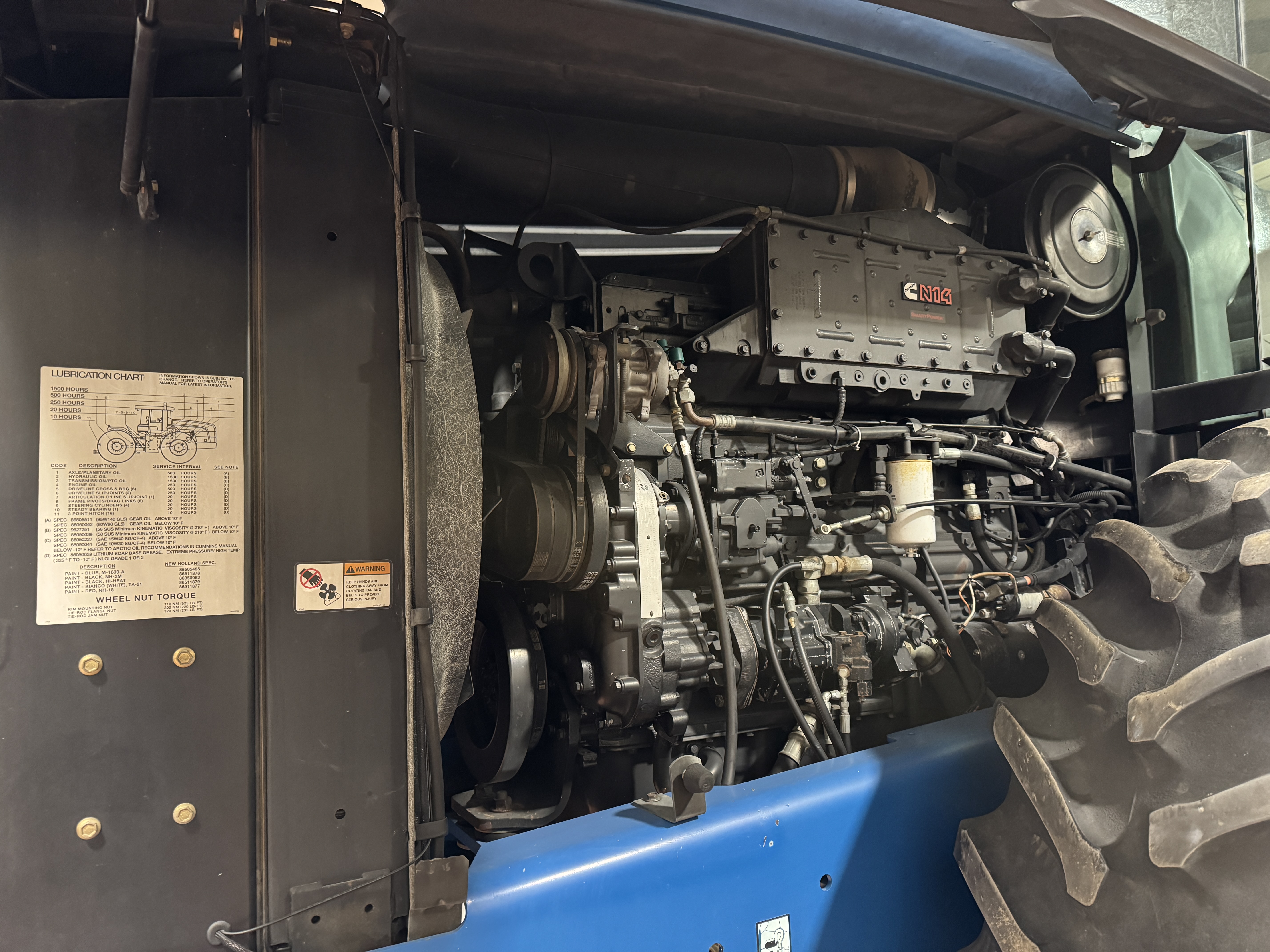 1998 New Holland 9882 Tractor