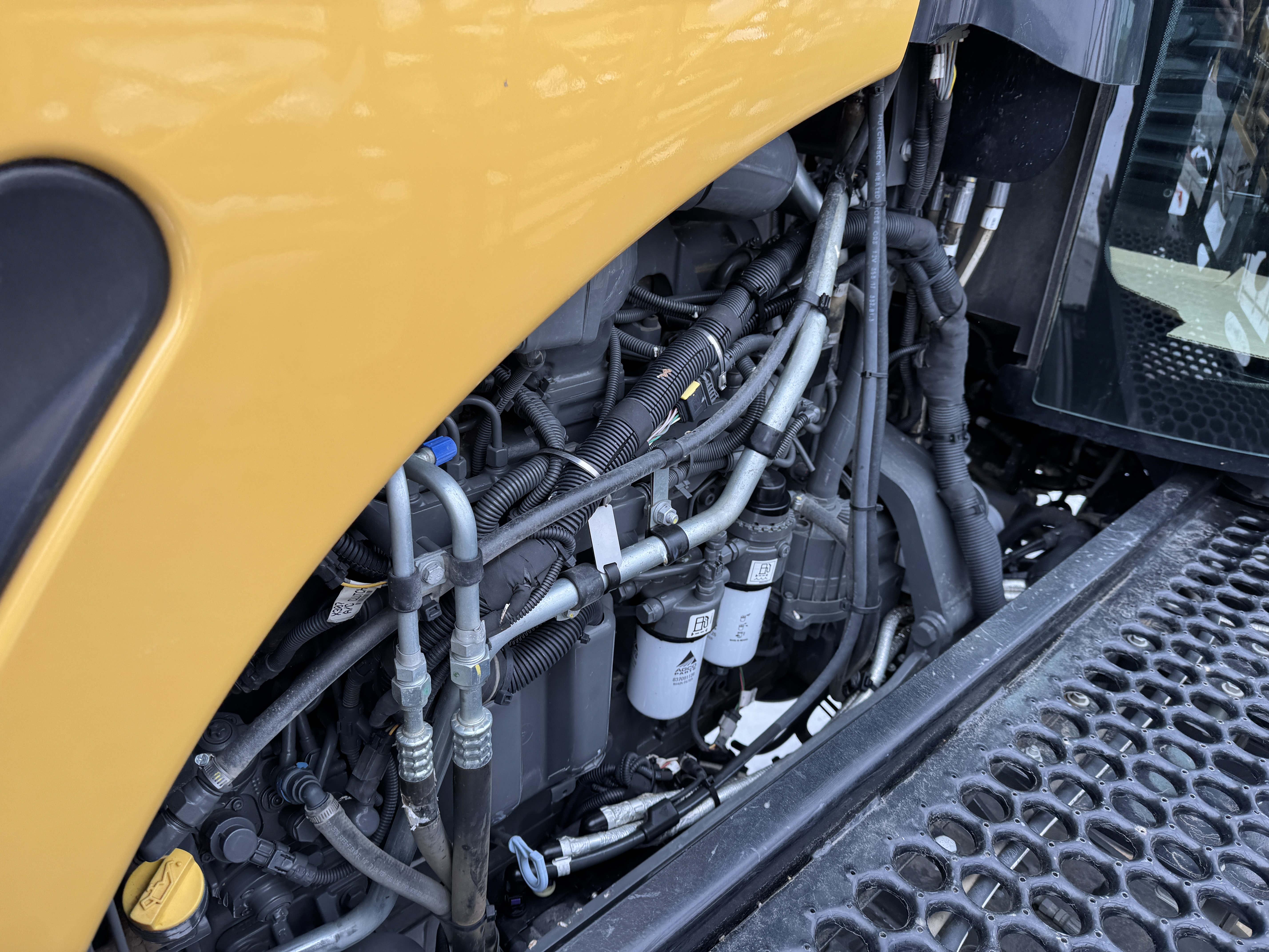 2019 RoGator RG1100C Sprayer/High Clearance