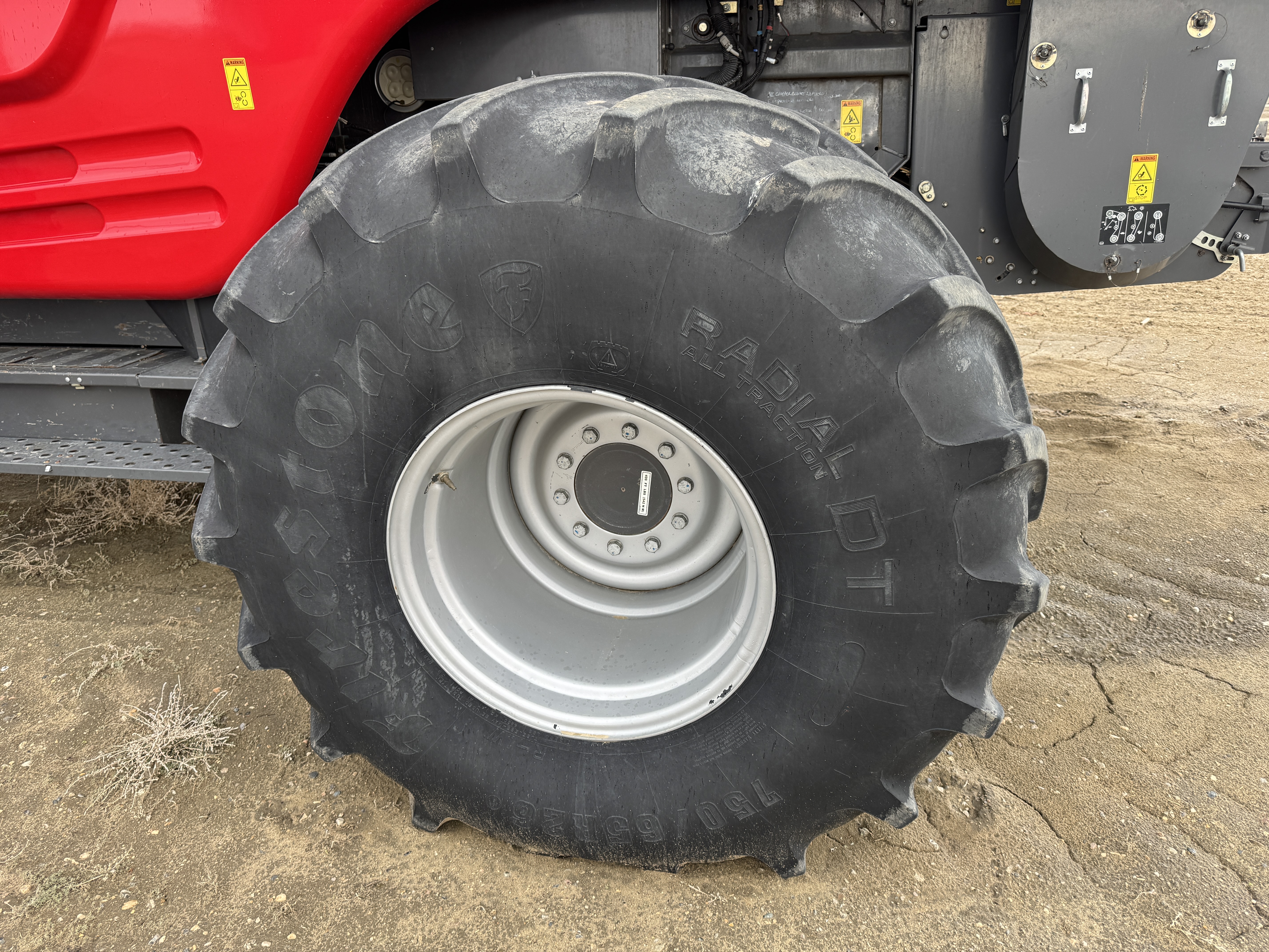 2017 Massey Ferguson 9565 Combine