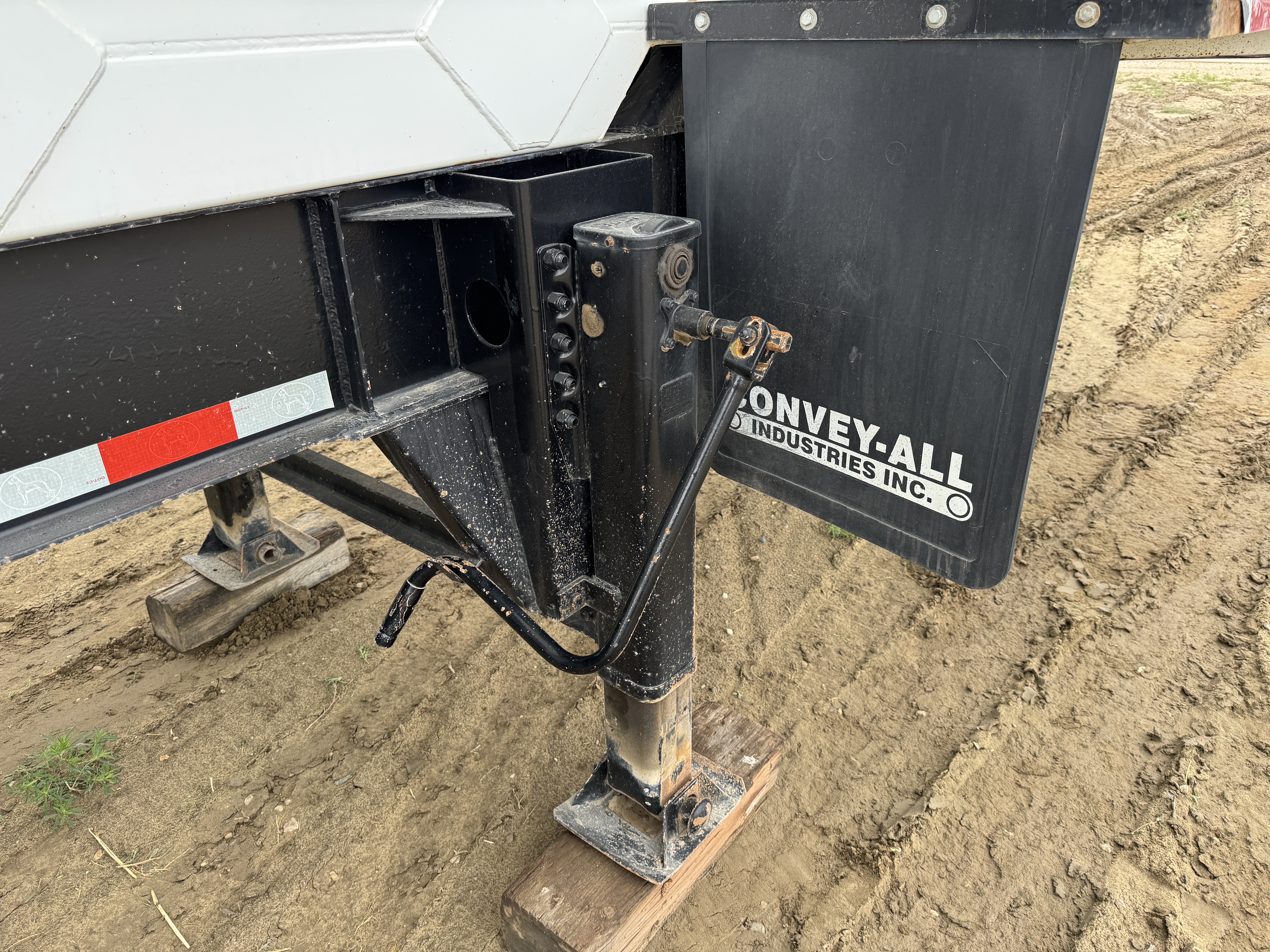 2012 Convey-All CST40-C Seed Tender