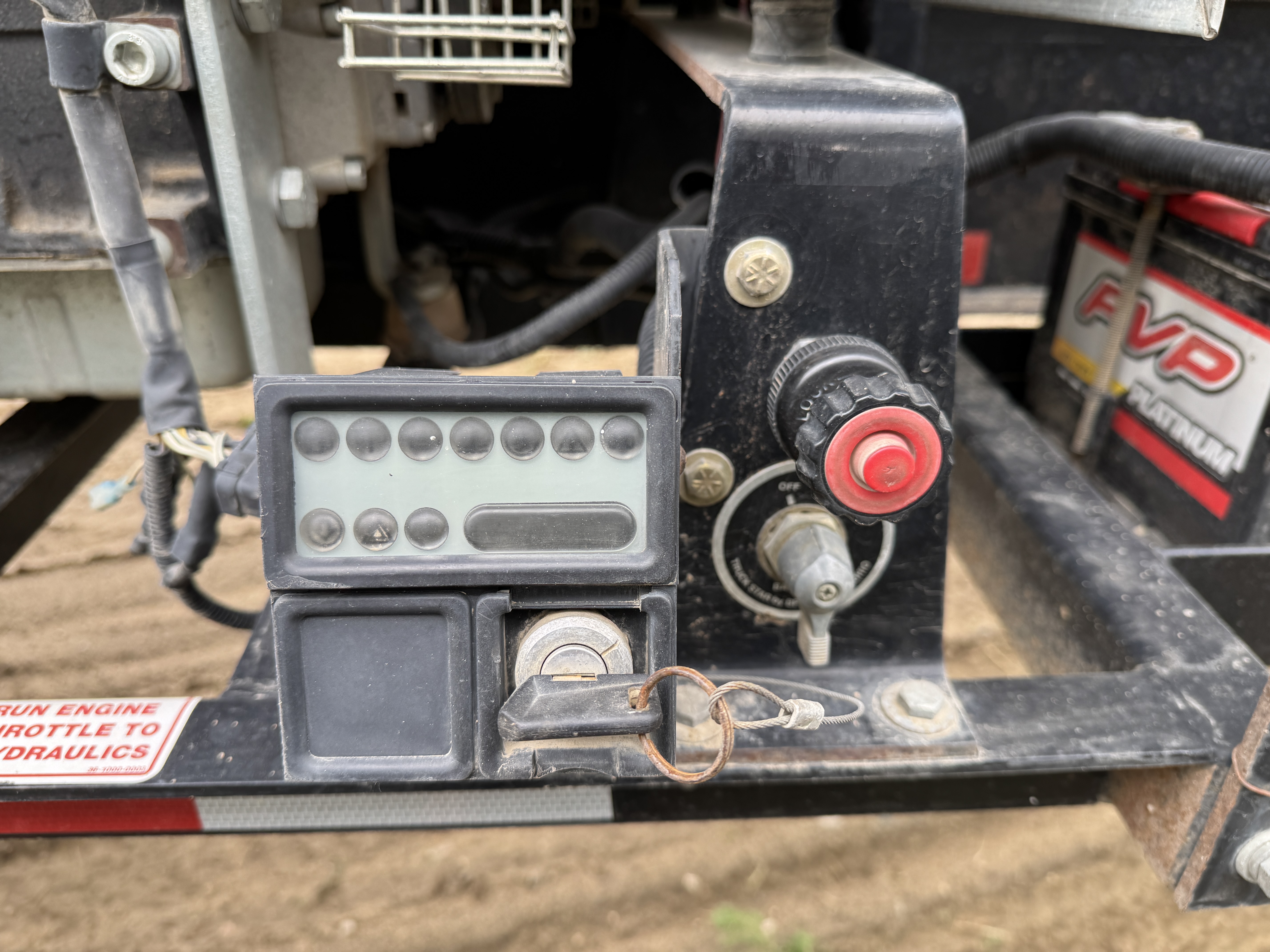2012 Convey-All CST40-C Seed Tender