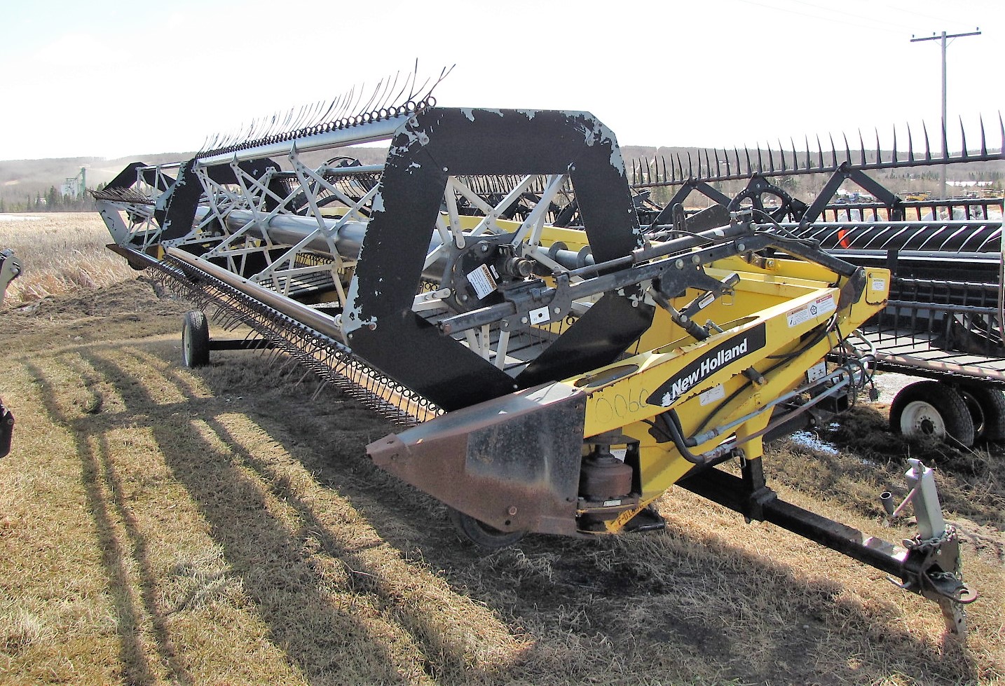 2005 New Holland 94C Header Combine