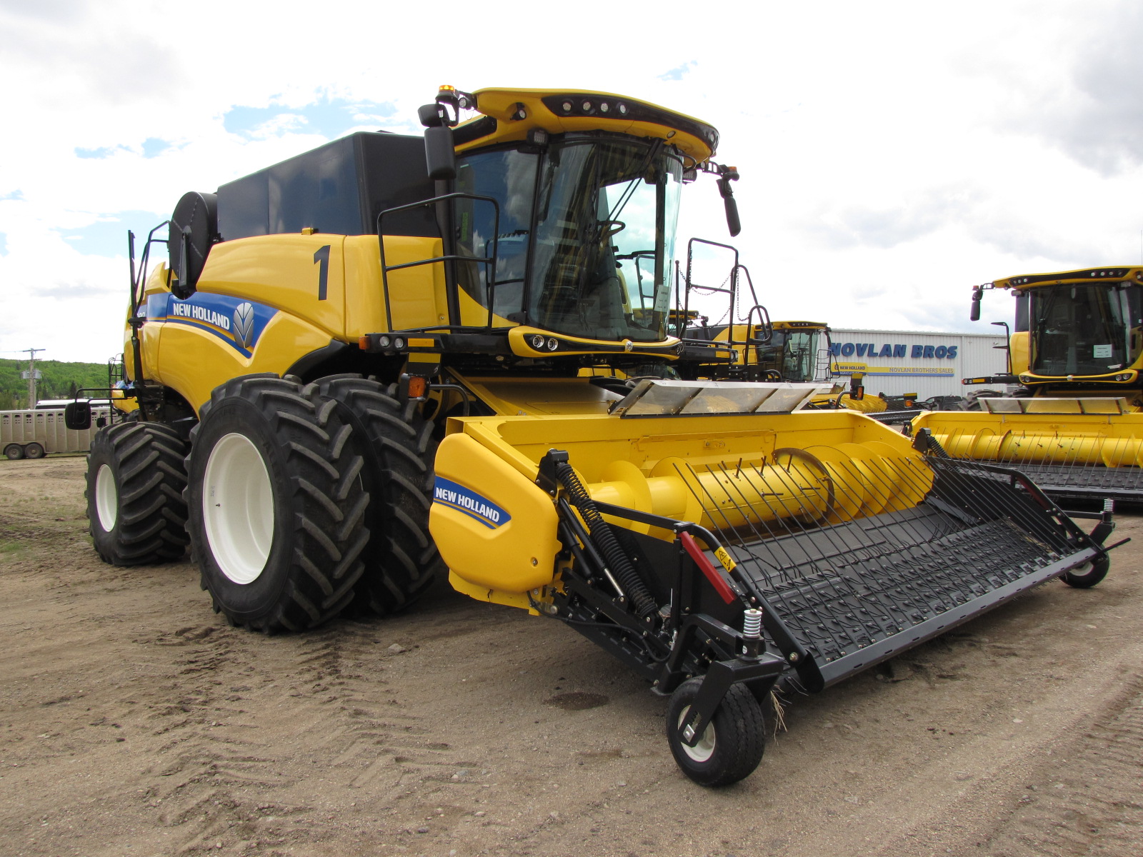 2019 New Holland CX8.90 Combine
