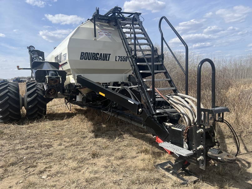 2017 Bourgault 7550 Air Tank/Cart