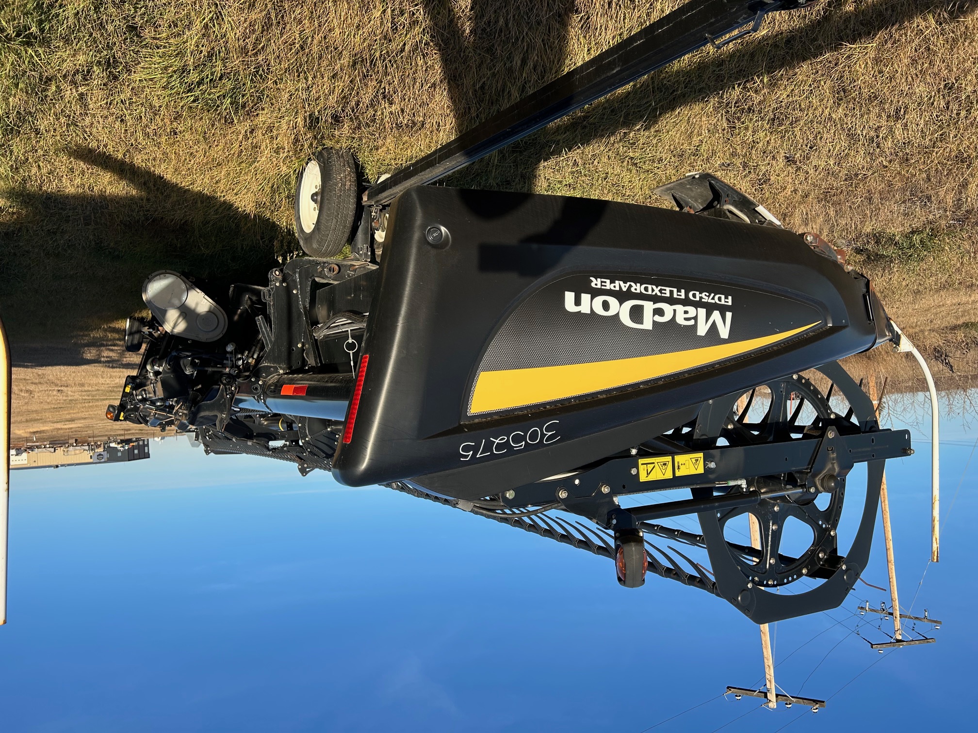 2017 MacDon FD75-40 Header Combine