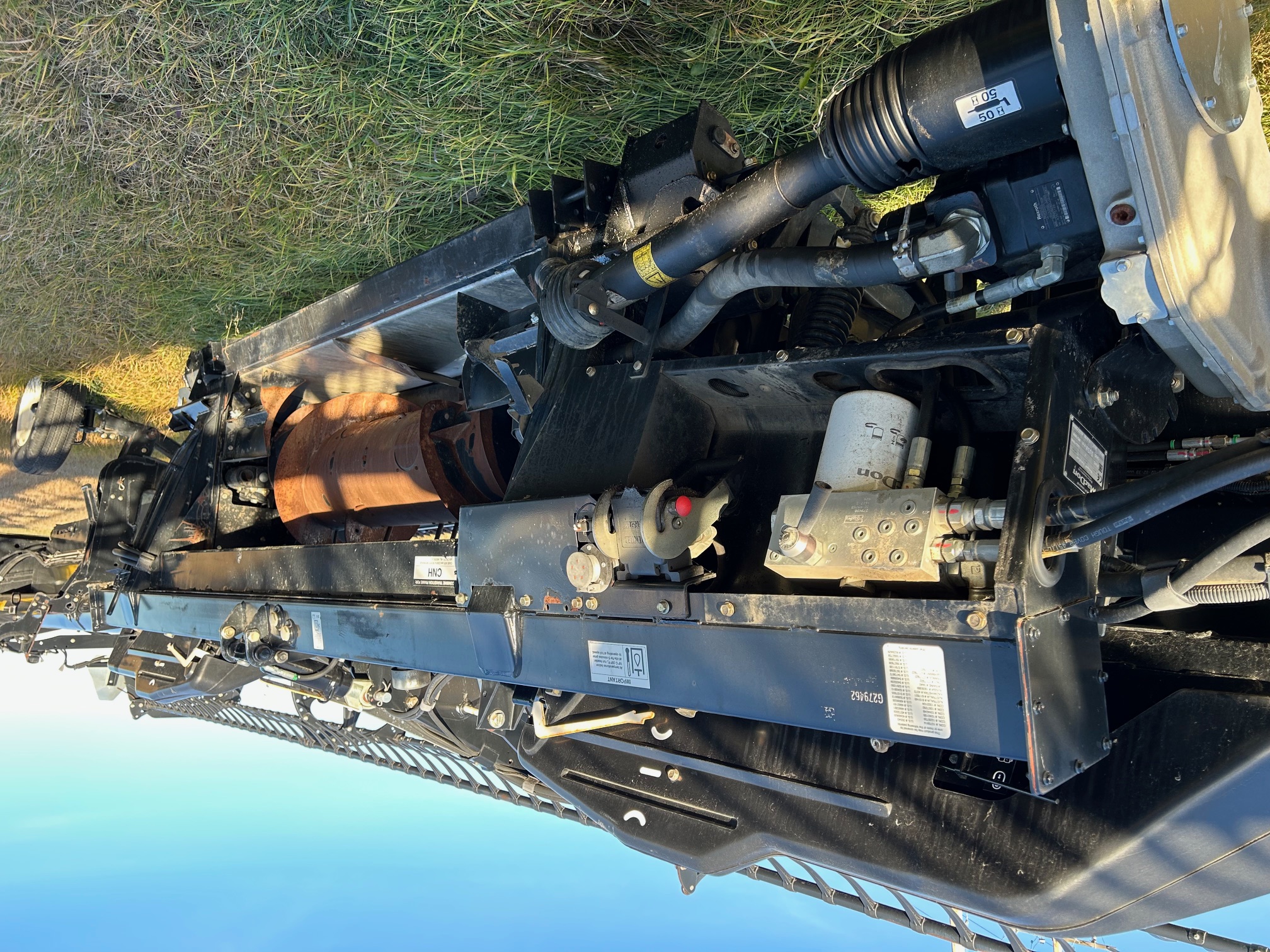 2017 MacDon FD75-40 Header Combine