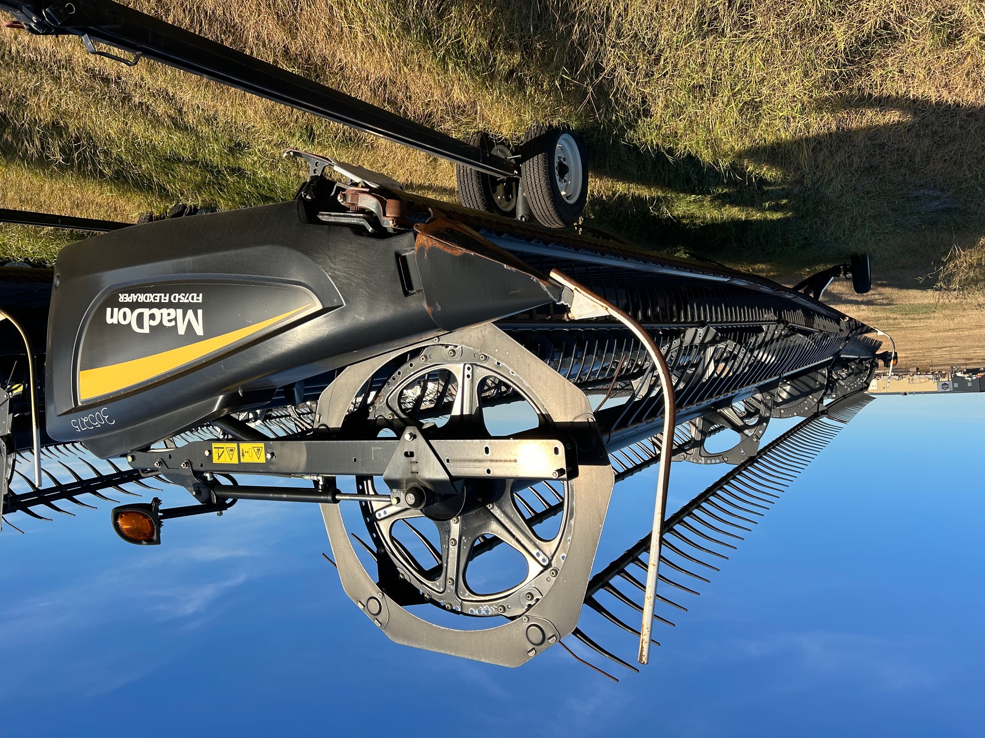 2017 MacDon FD75-40 Header Combine