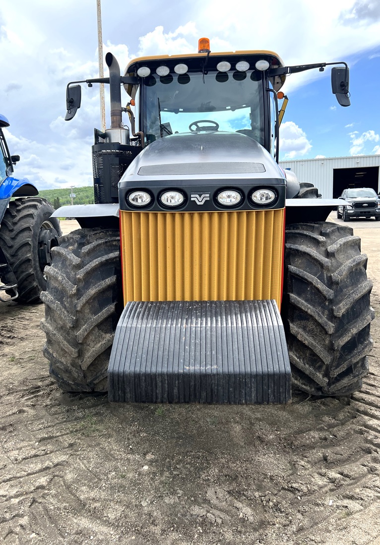 2021 Versatile 275 Tractor