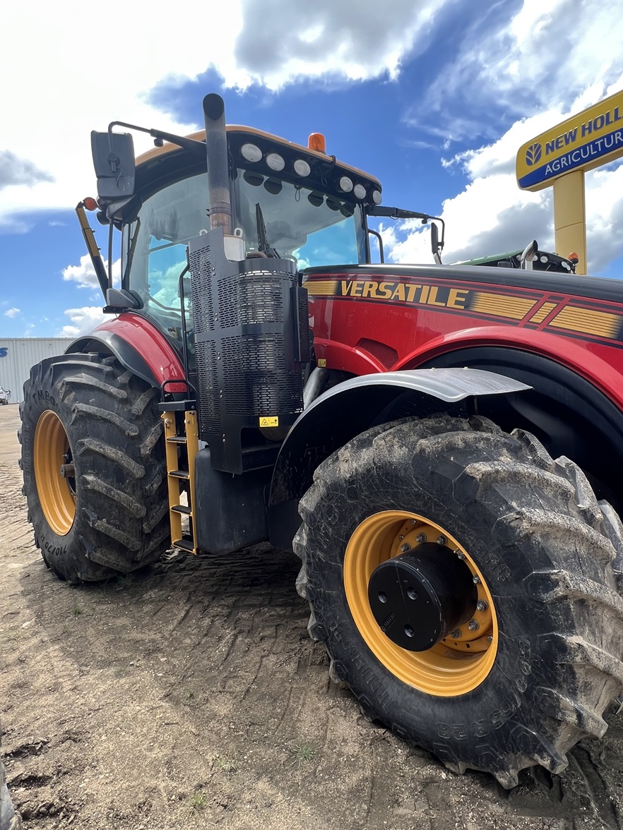 2021 Versatile 275 Tractor