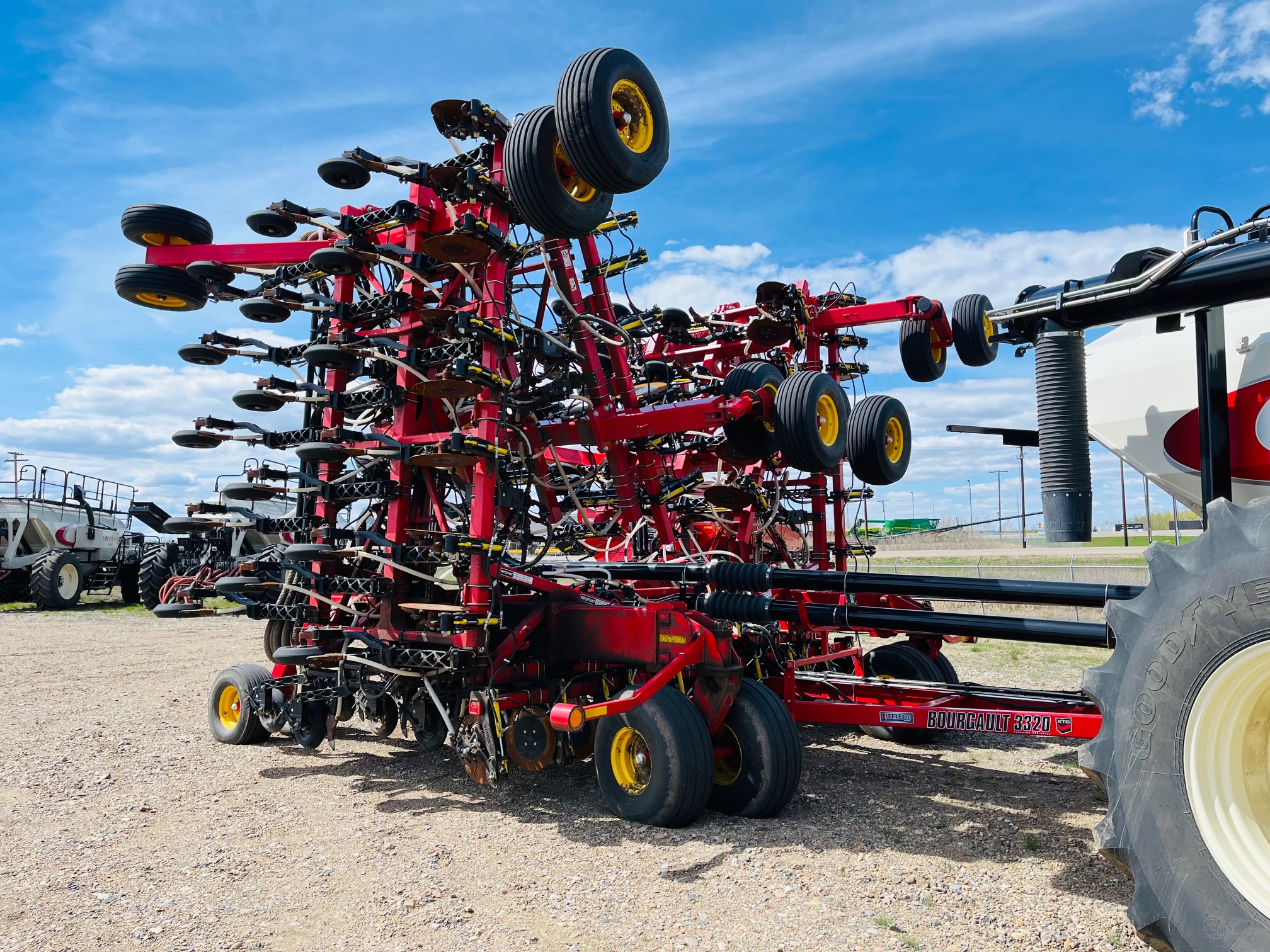 2020 Bourgault 3320 Air Drill