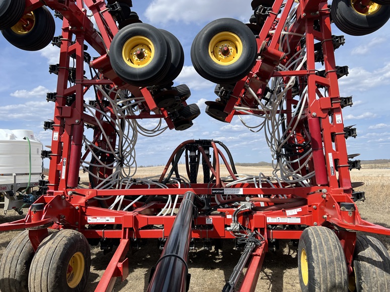 2011 Bourgault 3710 Air Drill