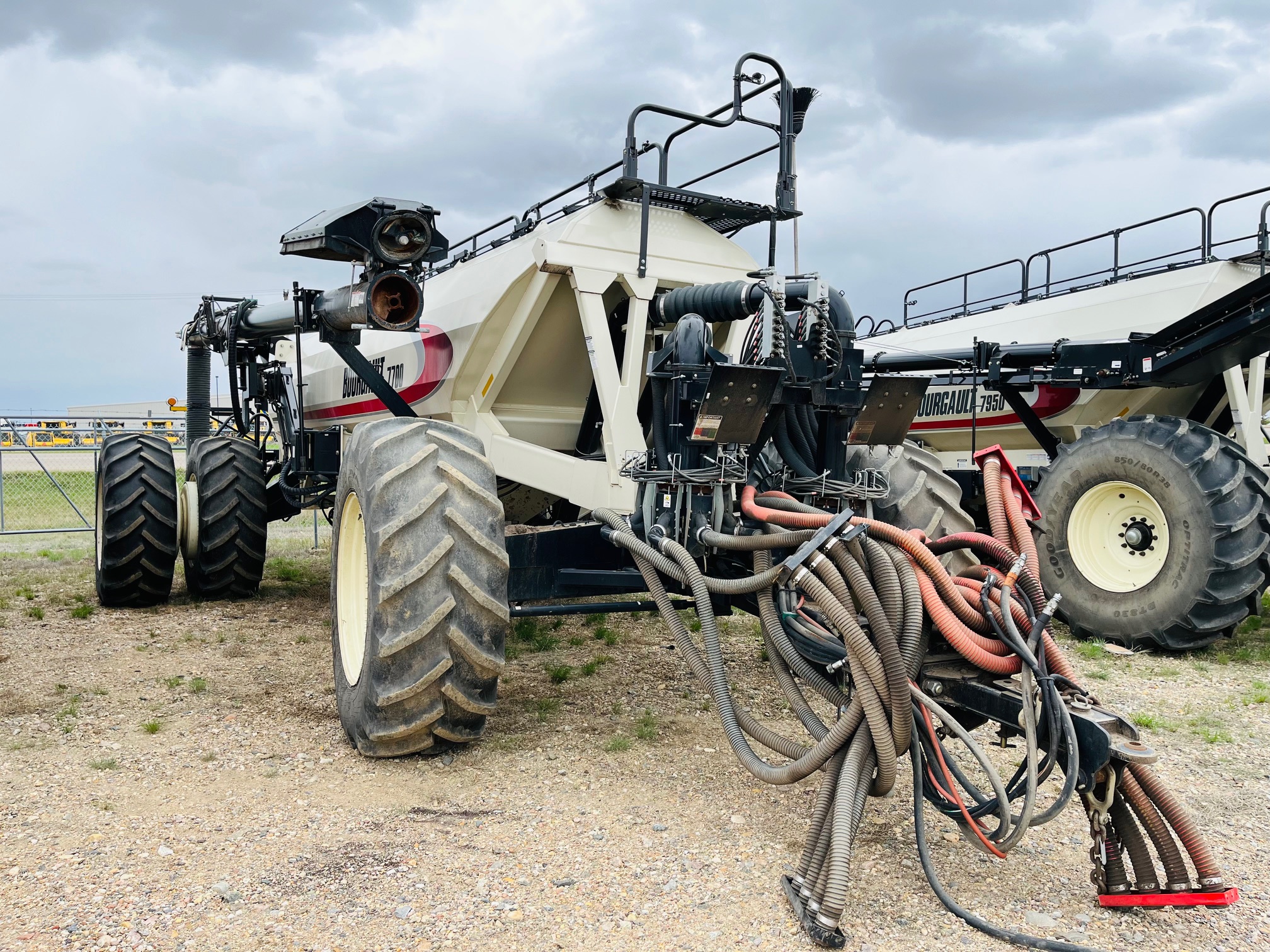 2018 Bourgault 7700 Air Tank/Cart