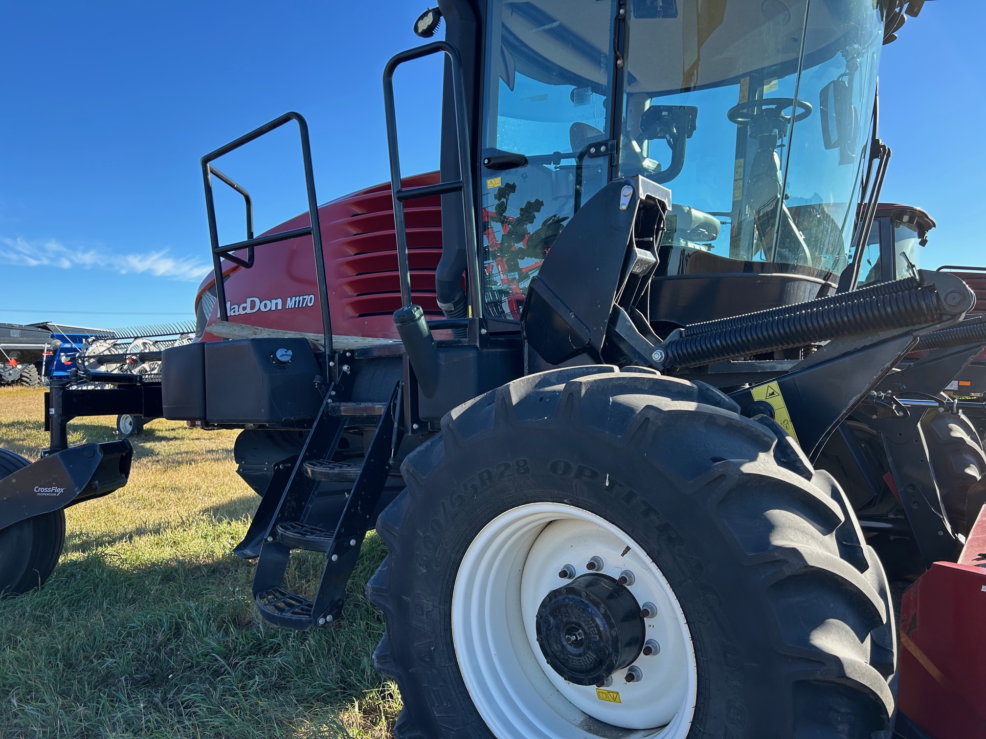 2018 MacDon M1170 Windrower