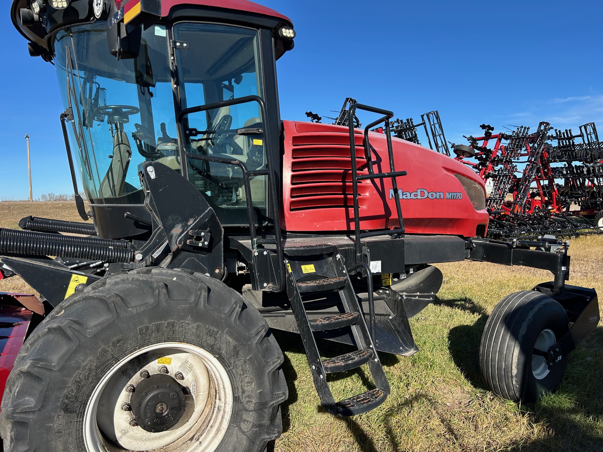 2018 MacDon M1170 Windrower