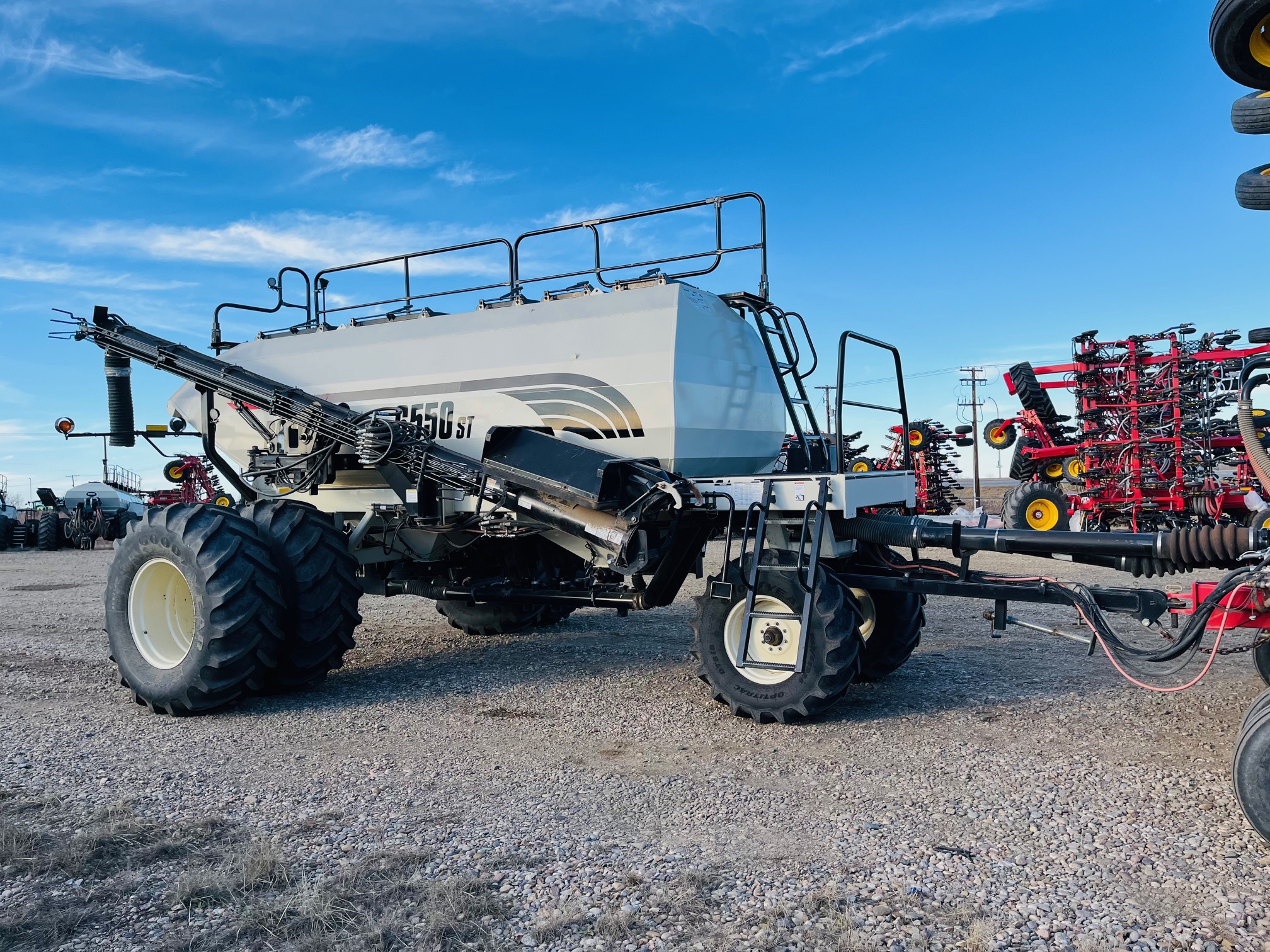 2011 Bourgault 6550ST Air Tank/Cart