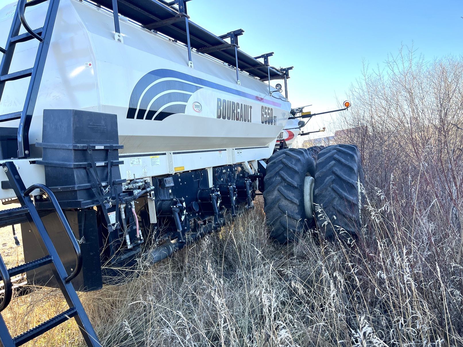 2012 Bourgault L6550 Air Tank/Cart