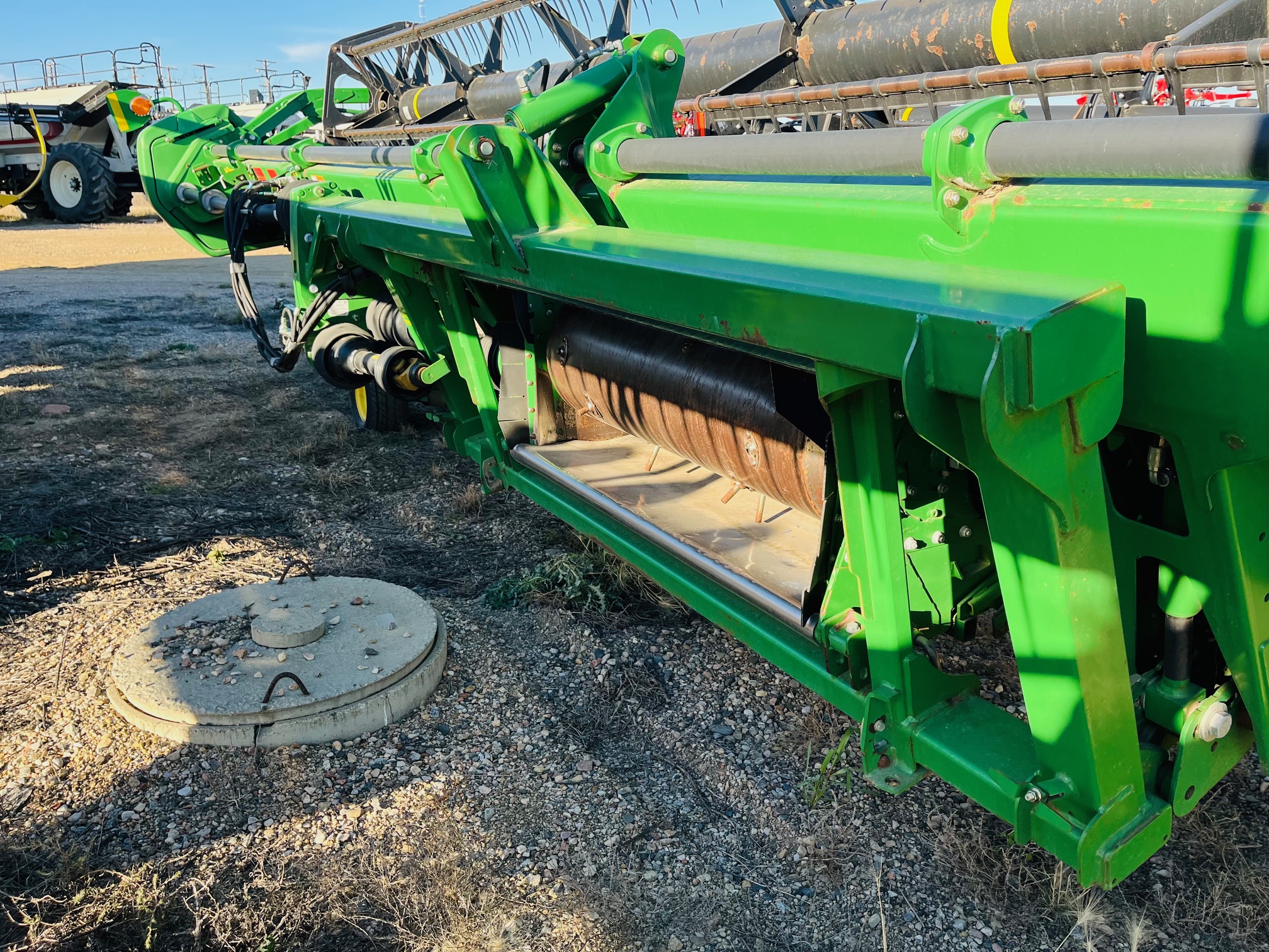 2011 John Deere 635D Header Combine