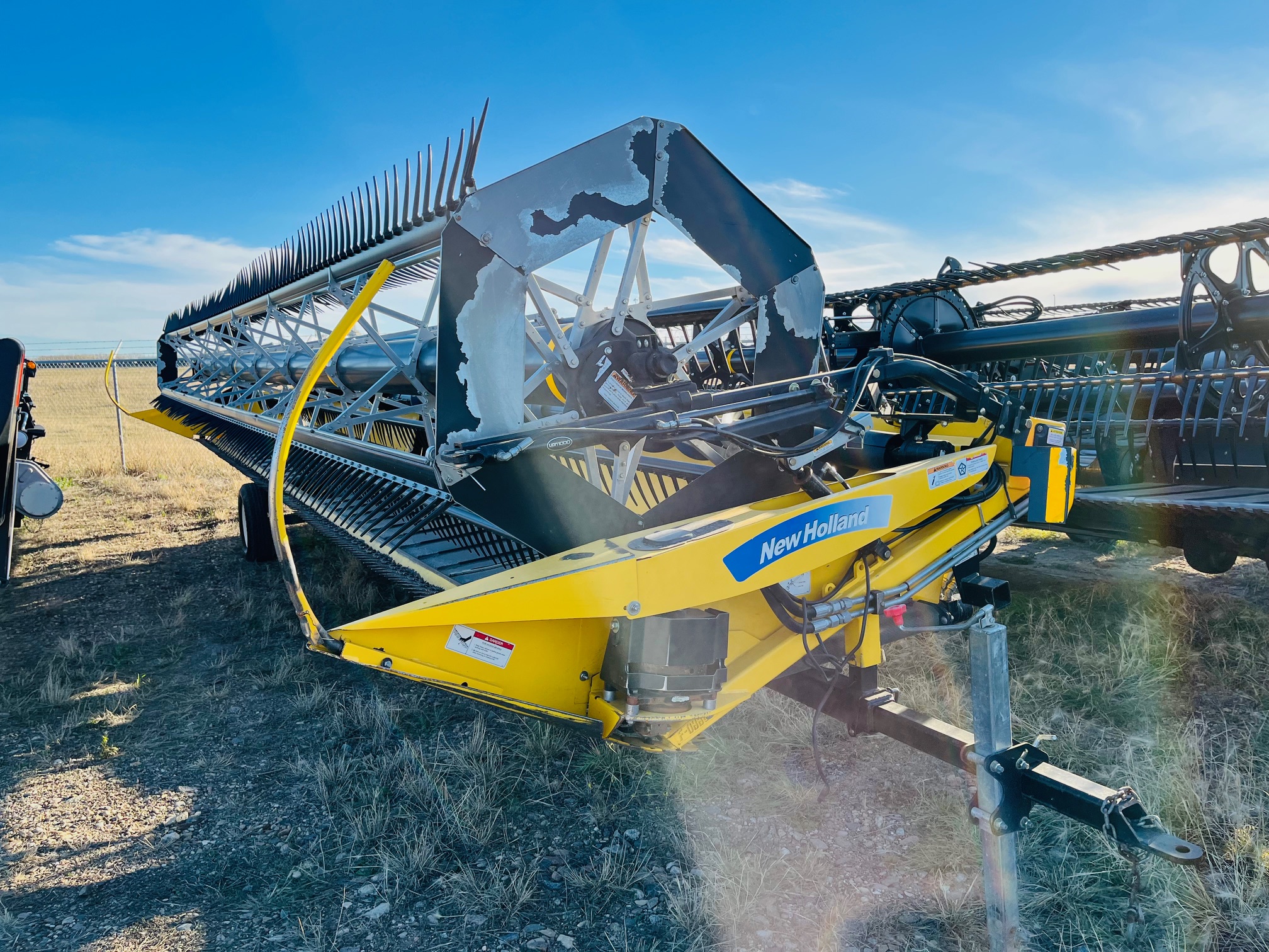 2011 New Holland 94C-36 Header Combine