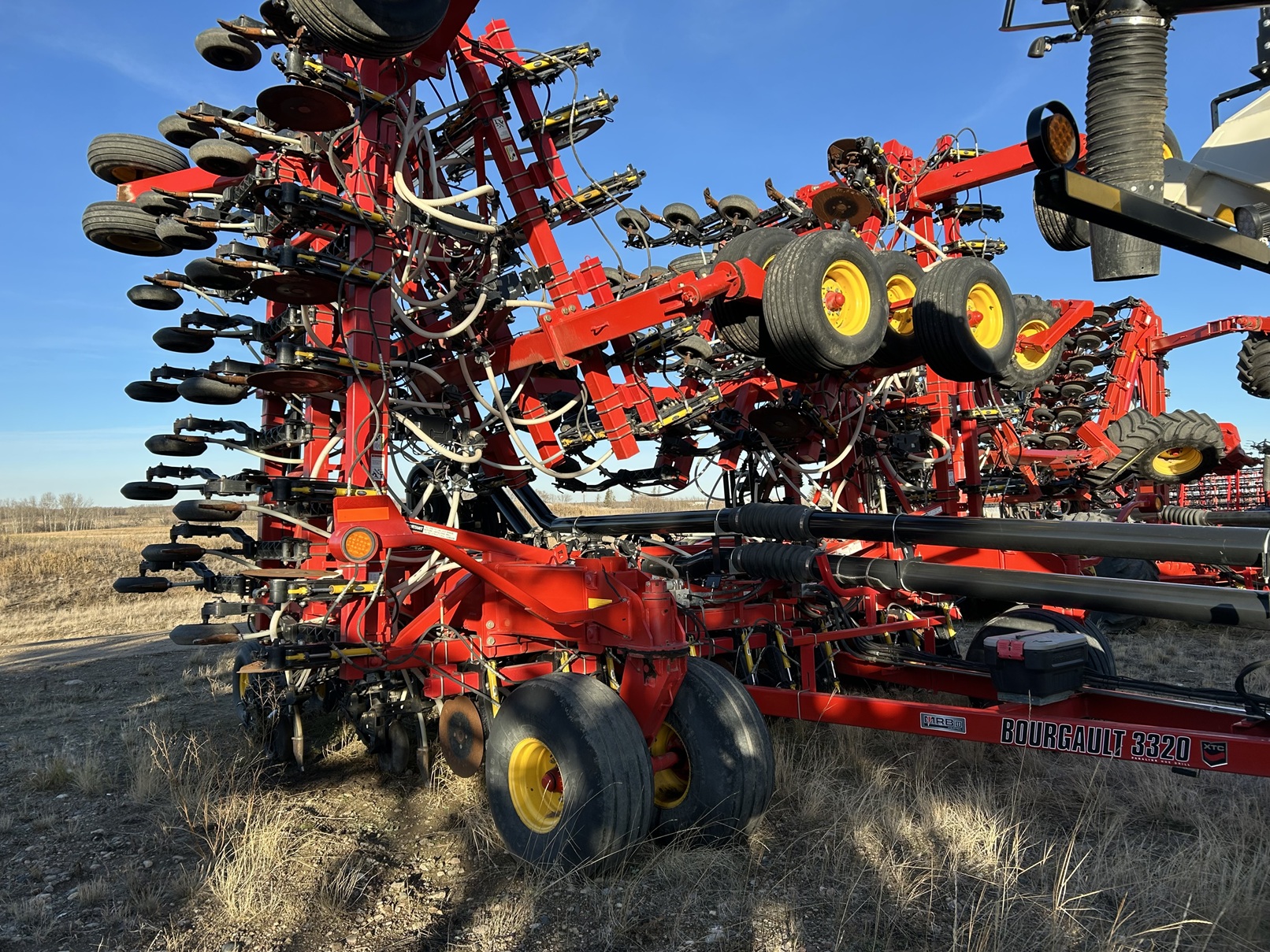 2014 Bourgault 3320 Air Drill
