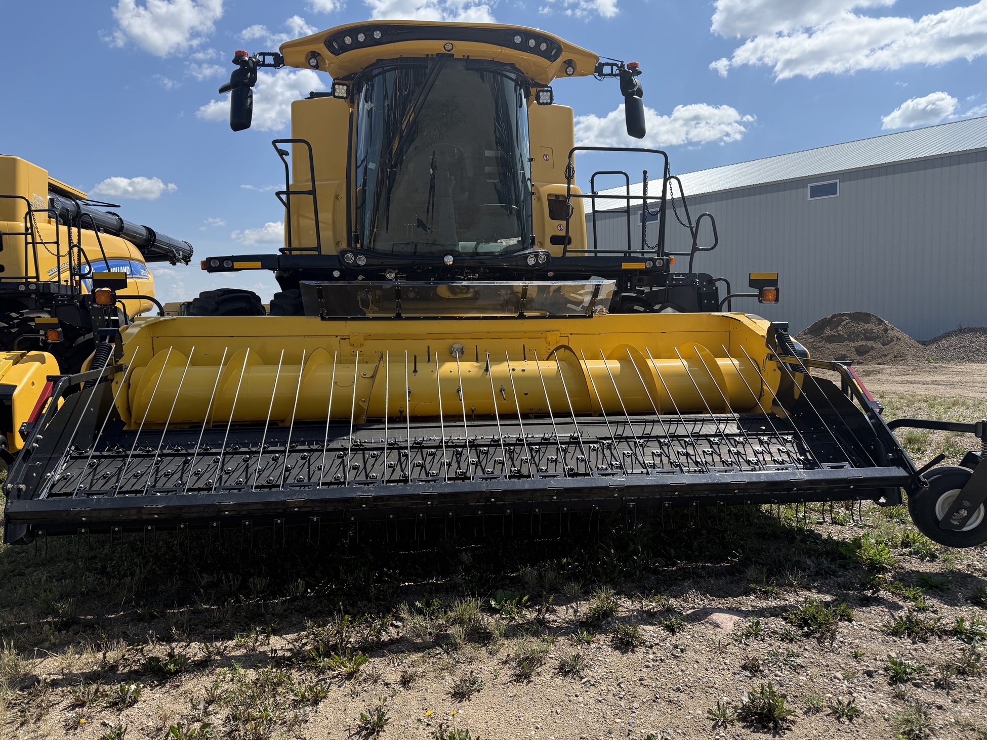 2024 New Holland CR10.90Z Combine