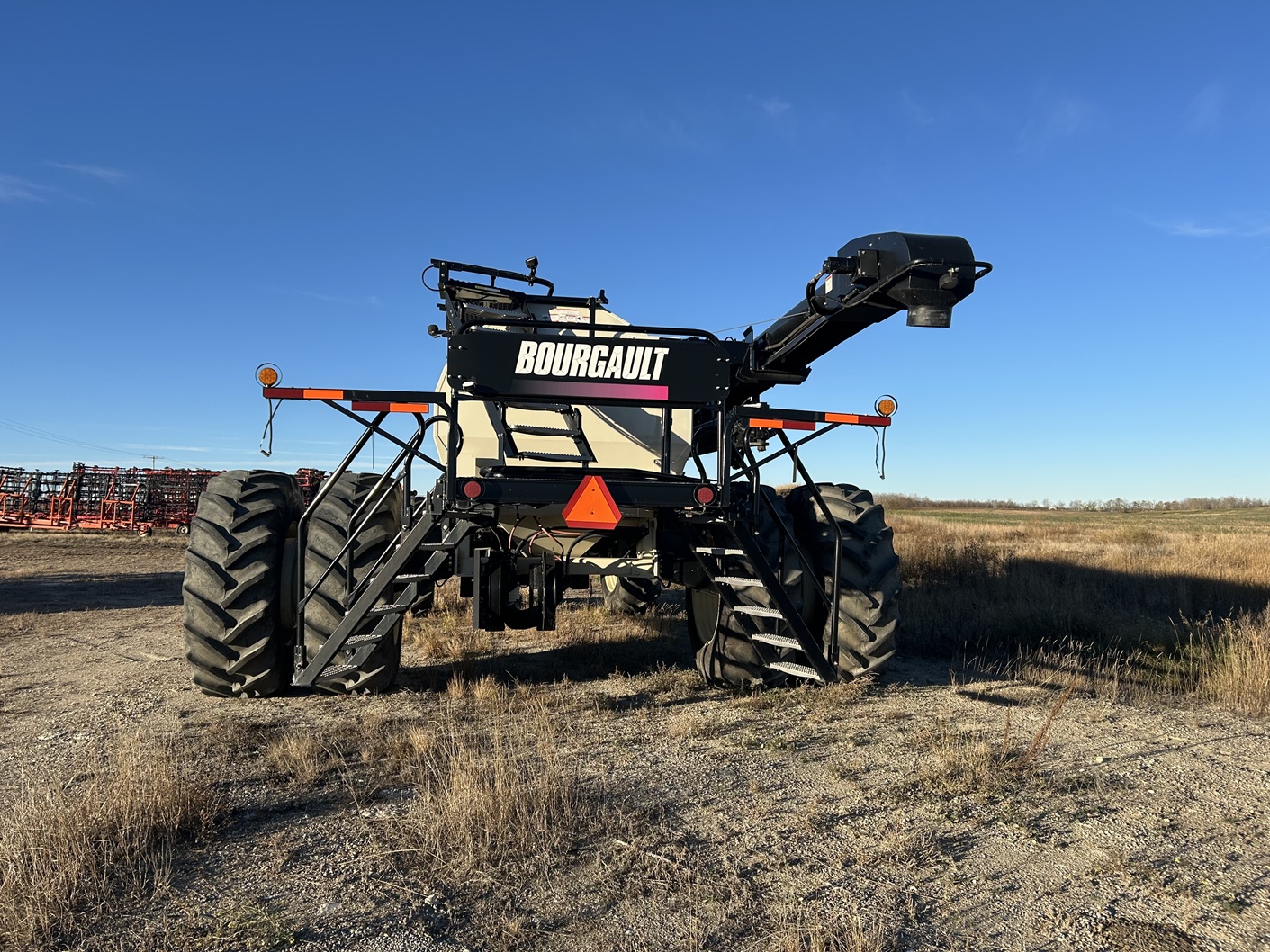 2013 Bourgault 7700 Air Tank/Cart