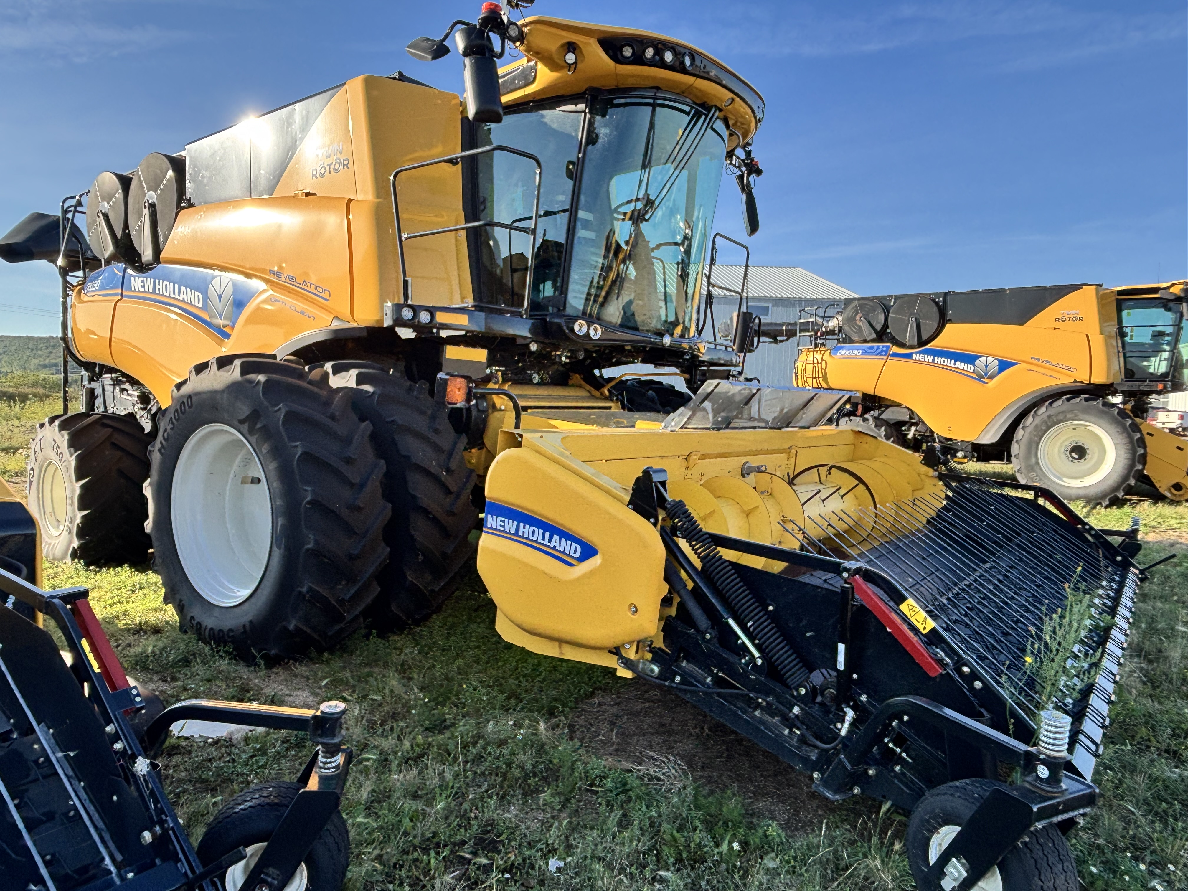 2021 New Holland CR10.90Z Combine