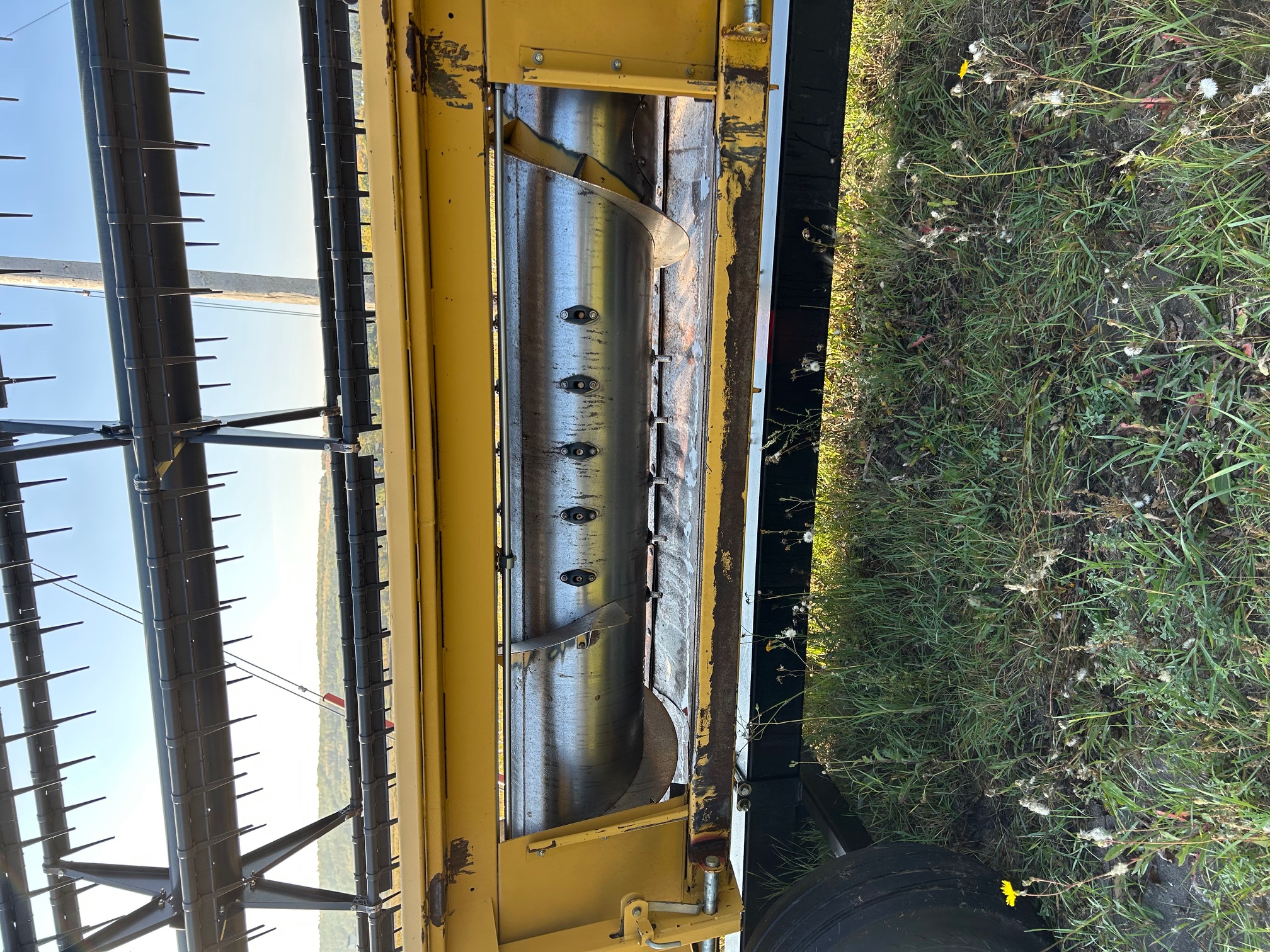 2012 CLAAS F530 Header Combine