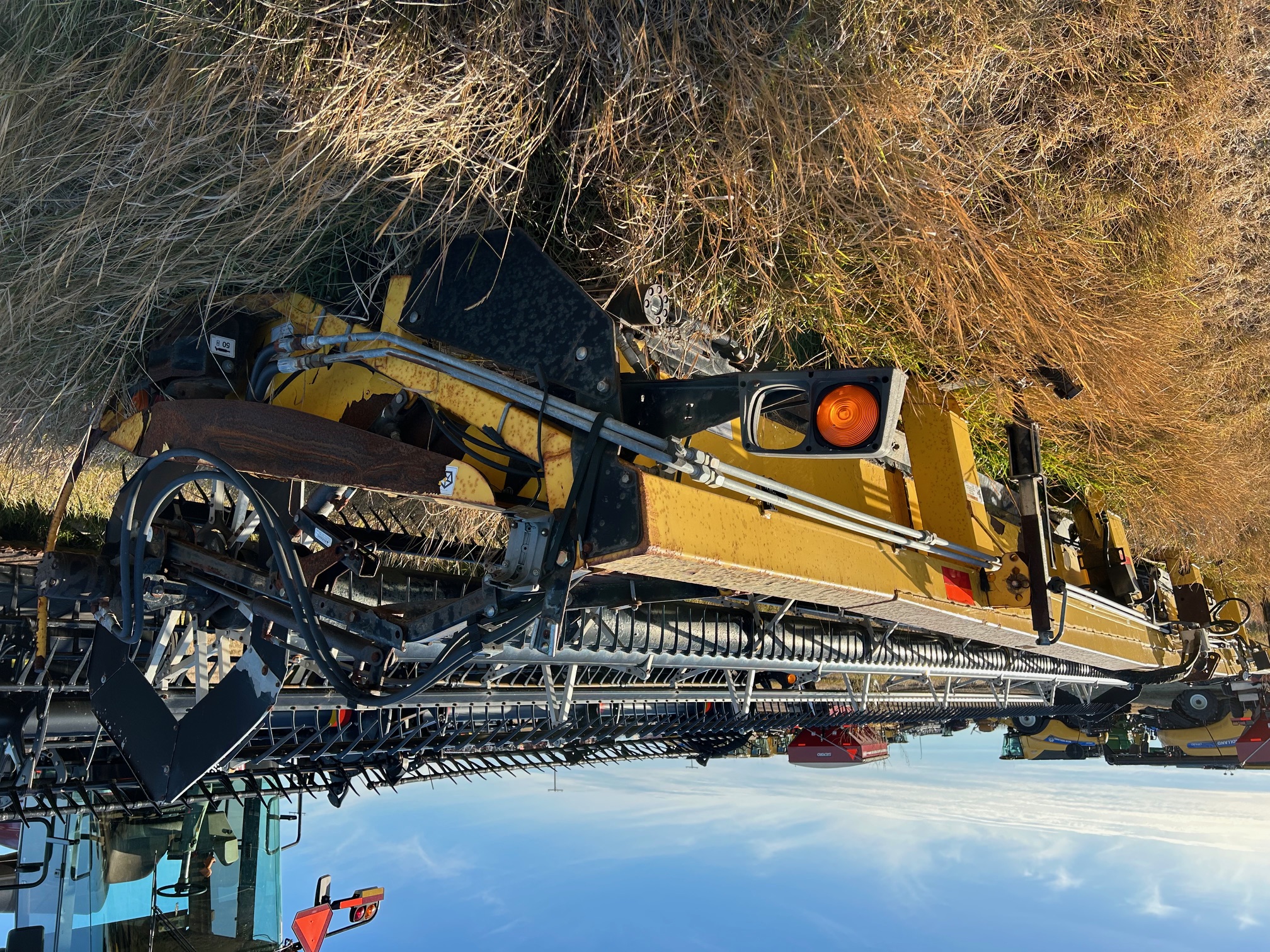 2008 Honey Bee HB36 Header Combine