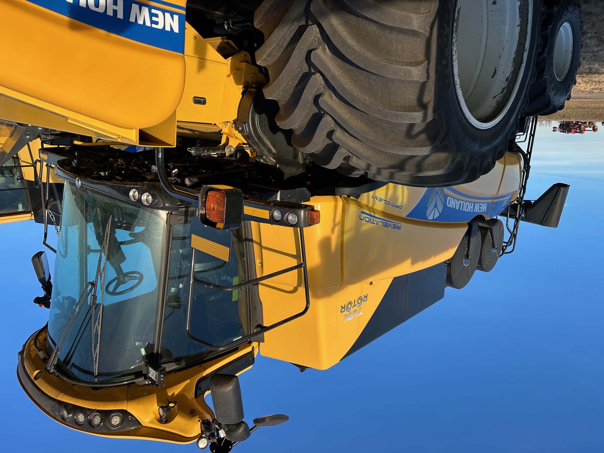 2023 New Holland CR10.90Z Combine