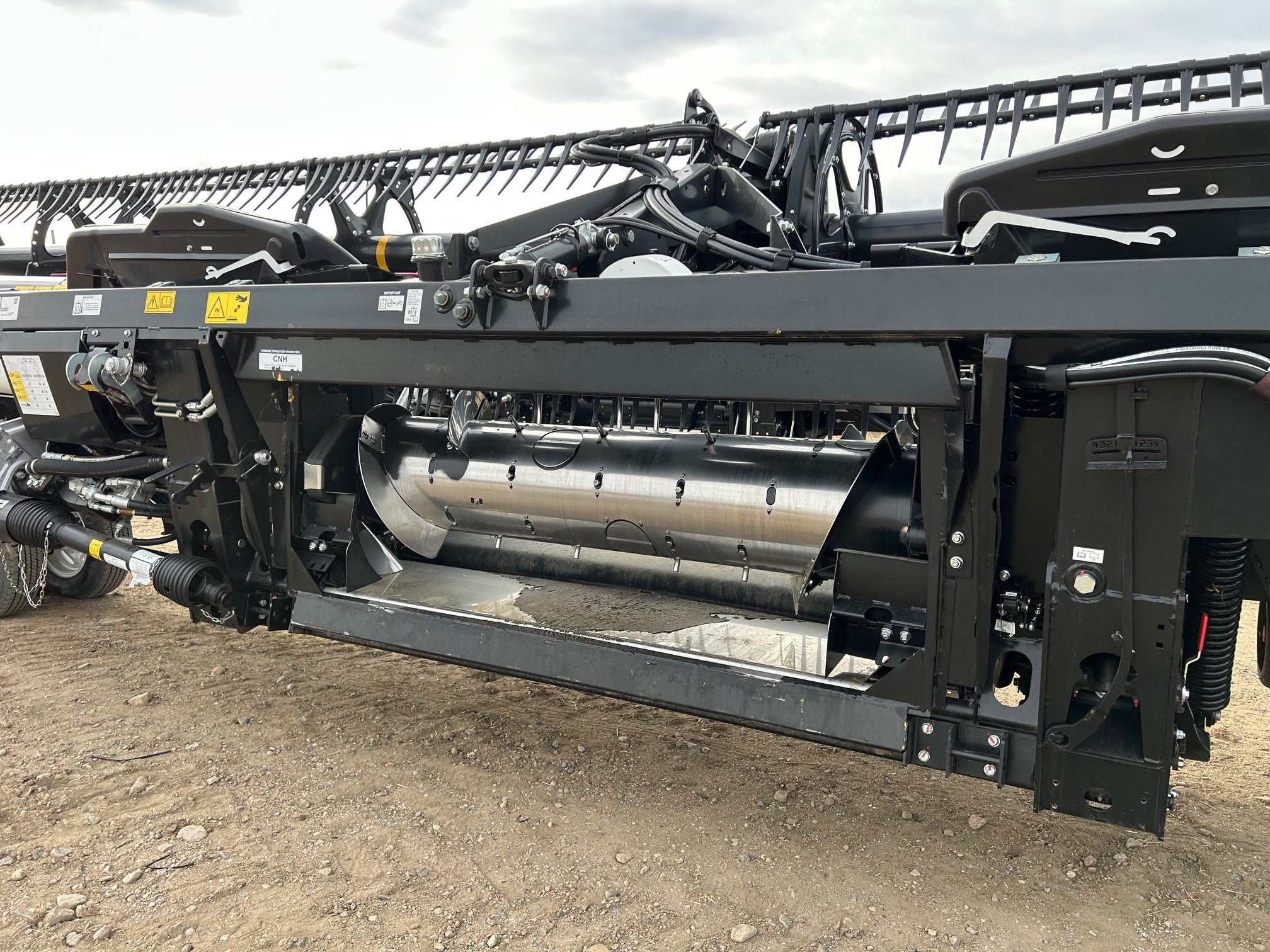 2021 MacDon FD140DG-DK Header Combine
