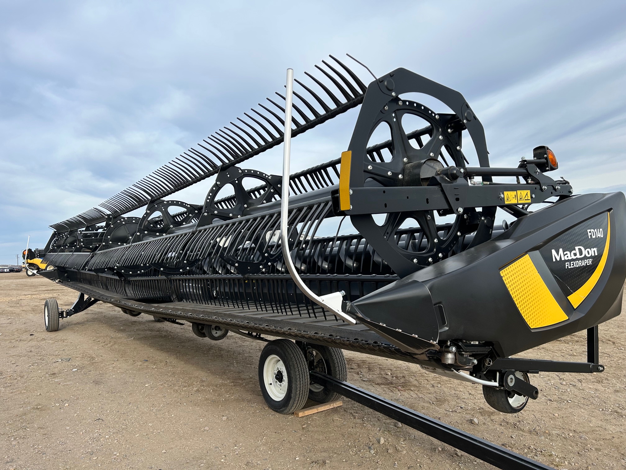 2021 MacDon FD140DG-DK Header Combine
