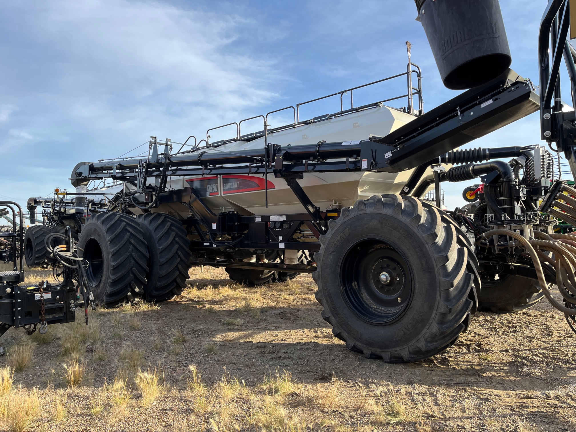 2025 Bourgault 9950 Air Tank/Cart