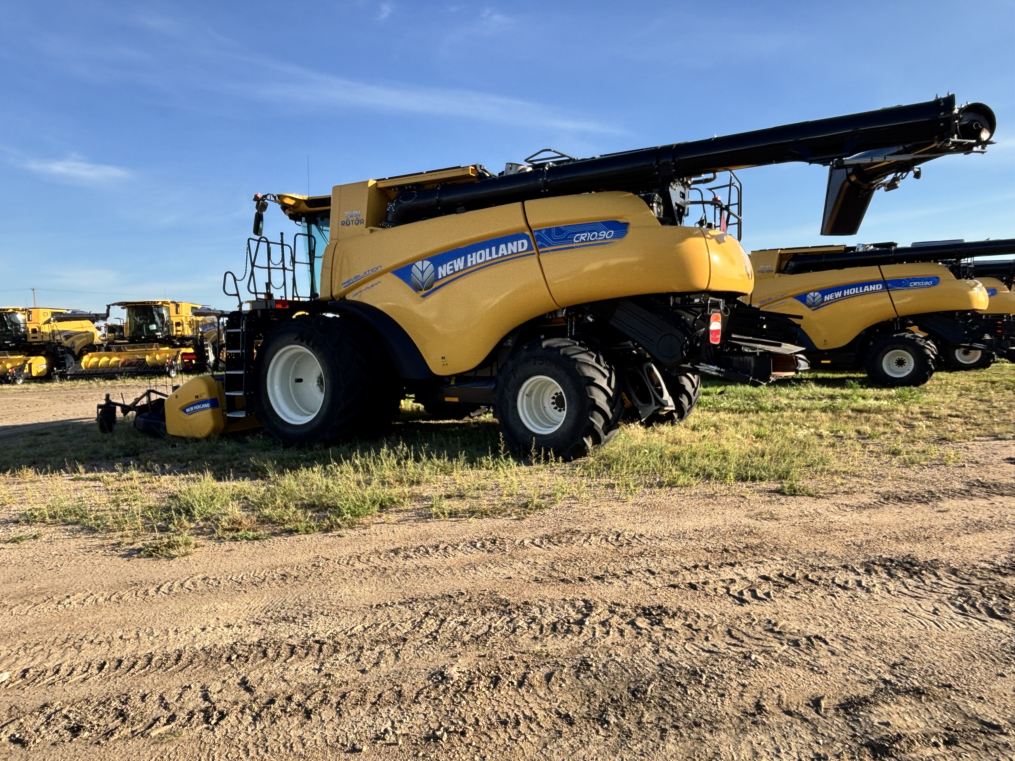 2022 New Holland CR10.90Z Combine