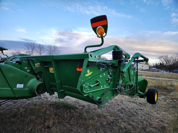 2016 John Deere 615P Header Combine