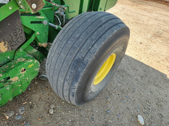 2016 John Deere 569 Premium Baler/Round