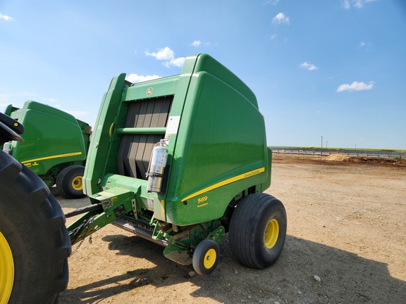 2016 John Deere 569 Premium Baler/Round