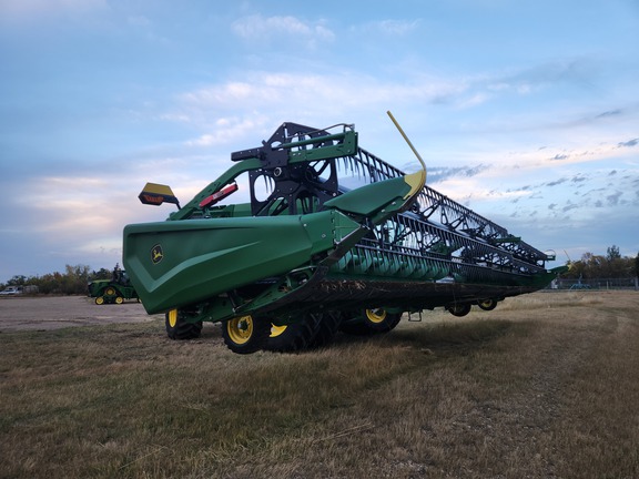 2022 John Deere HD50F Header Combine