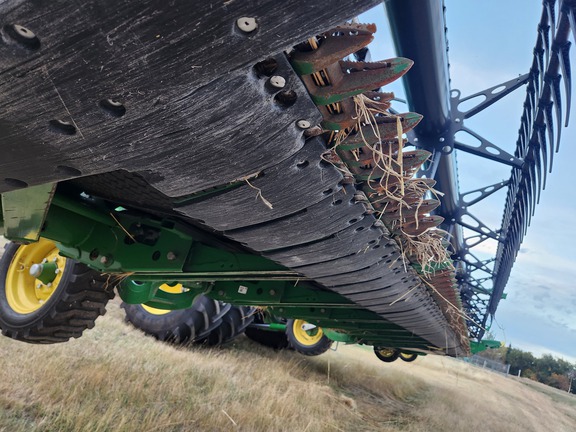 2022 John Deere HD50F Header Combine