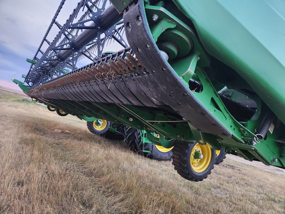 2022 John Deere HD50F Header Combine