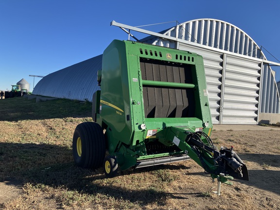 2023 John Deere 560M Baler/Round