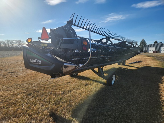 2016 MacDon FD75 D Header Combine