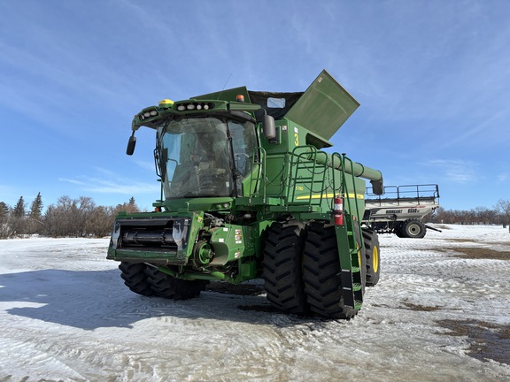 2018 John Deere S780 Combine