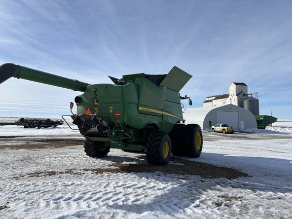 2018 John Deere S780 Combine