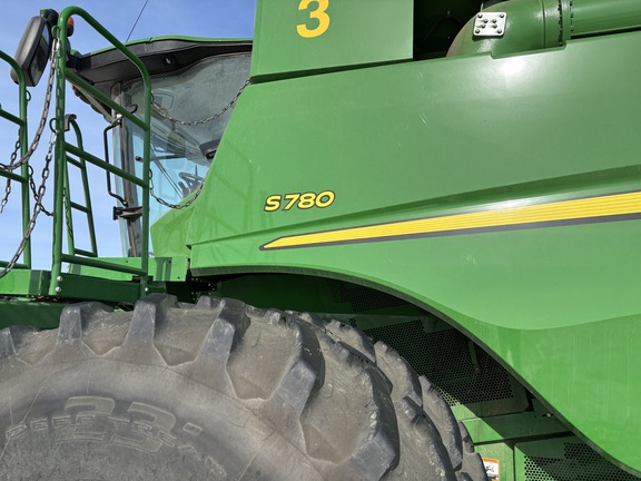 2018 John Deere S780 Combine