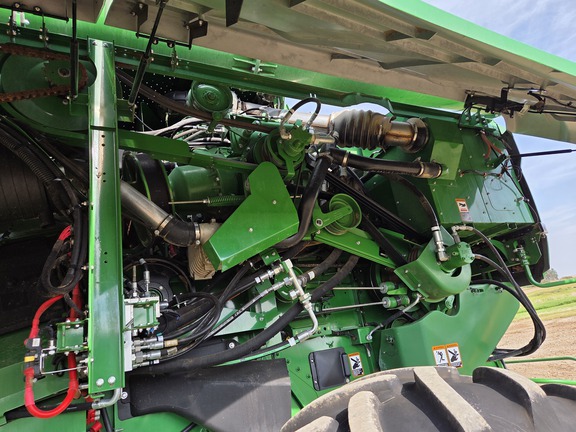 2022 John Deere S780 Combine