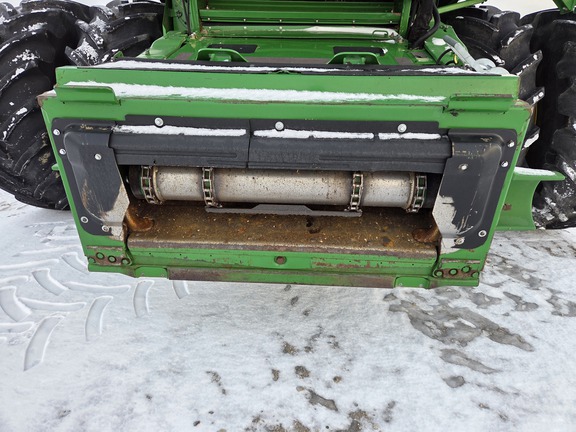 2015 John Deere S680 Combine